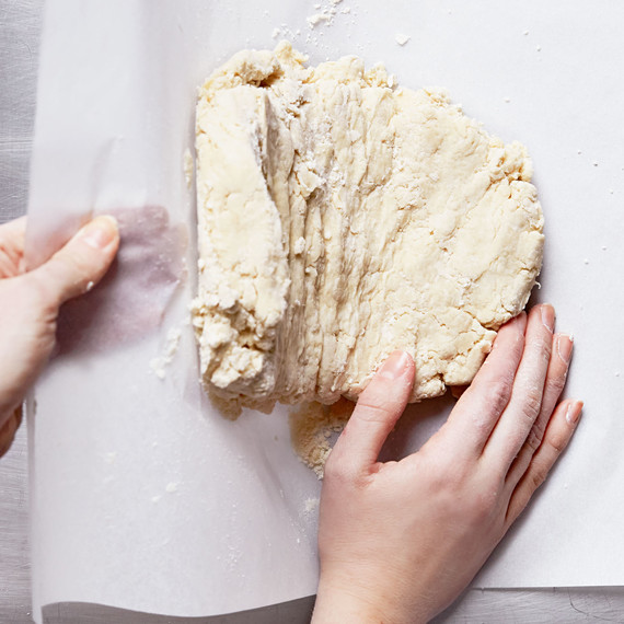 forming biscuit dough forming biscuit dough