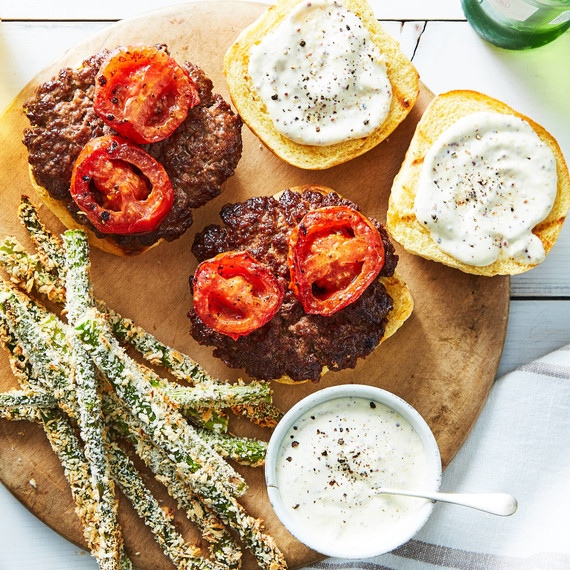 marley spoon burgers asparagus tomatoes marley spoon burgers asparagus tomatoes