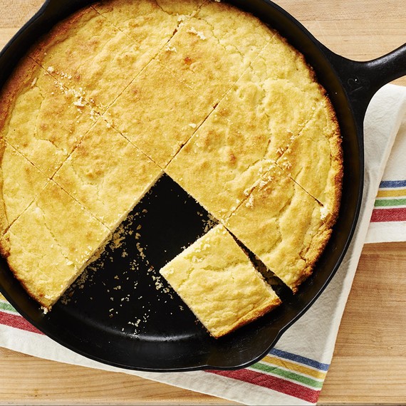 soupclub-skillet-cornbread-0415