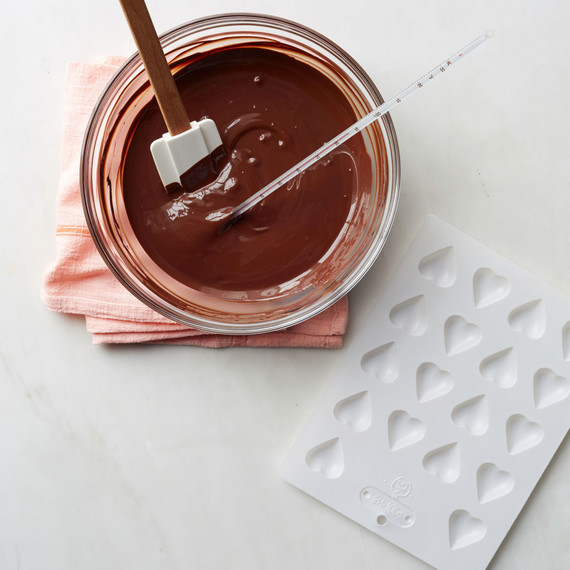 tempering-chocolate-124-d111651.jpg