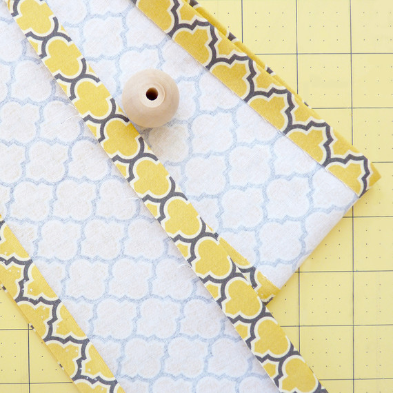 wood-fabric-necklace-step2-1114.jpg