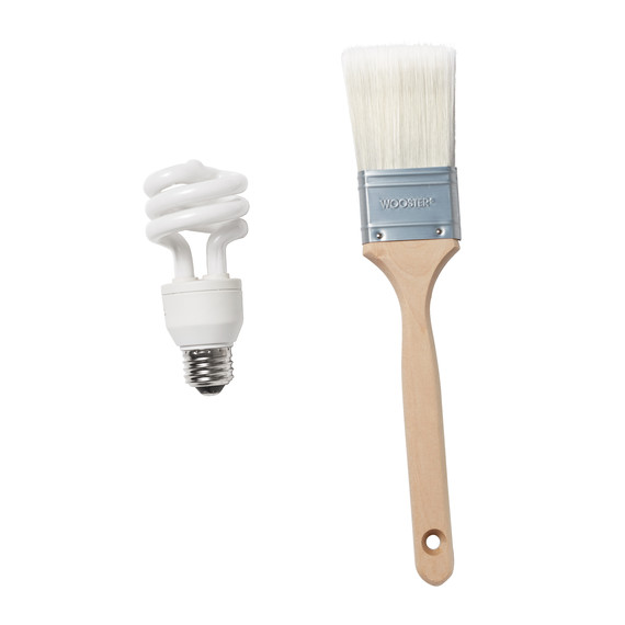 how-to-clean-lightbulb-mld110972.jpg