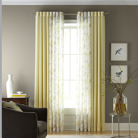jcp-windows-livingroom-mrkt-0214.jpg