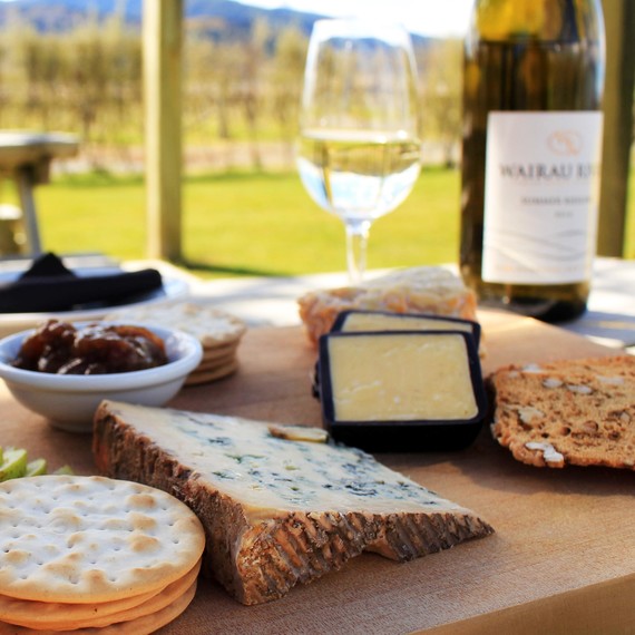 outdoor-wine-cheese-pairing-0415