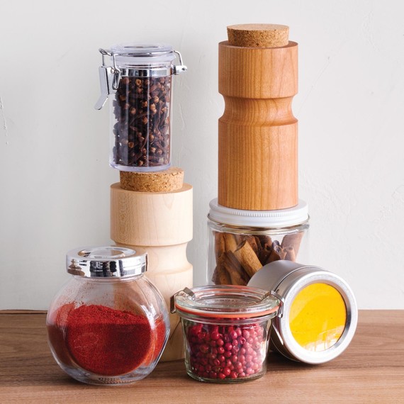 pantry-spicejar-032-d112796-0416.jpg