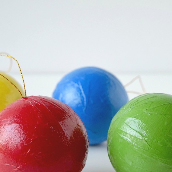unbreakable-christmas-ornaments3.jpg (skyword:211495)