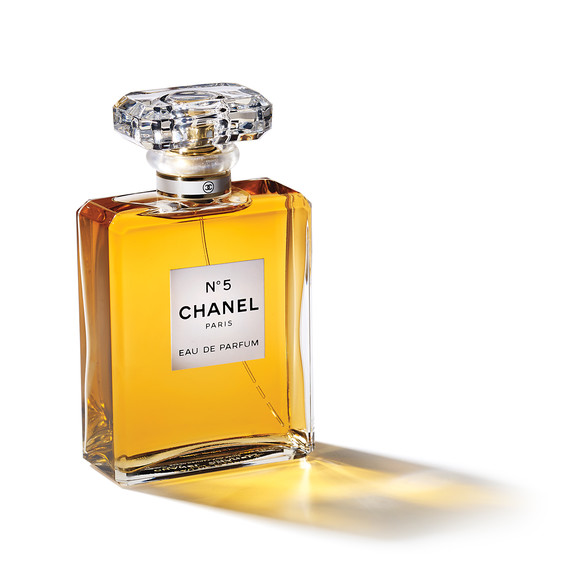 beauty-perfume-chanel-697-d112319.jpg