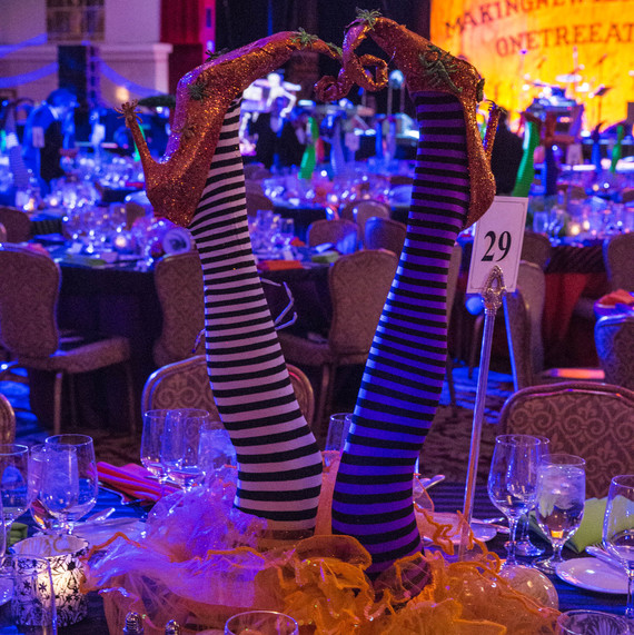 bette-midler-hulaween-gala-2016-1.jpg