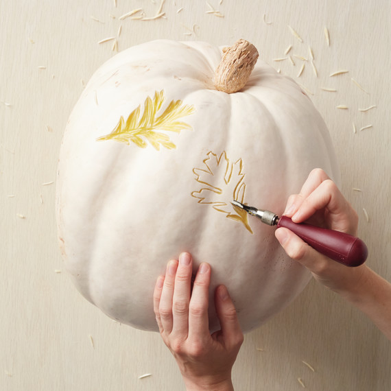 carved-pumpkin-how-to-187-d112257.jpg