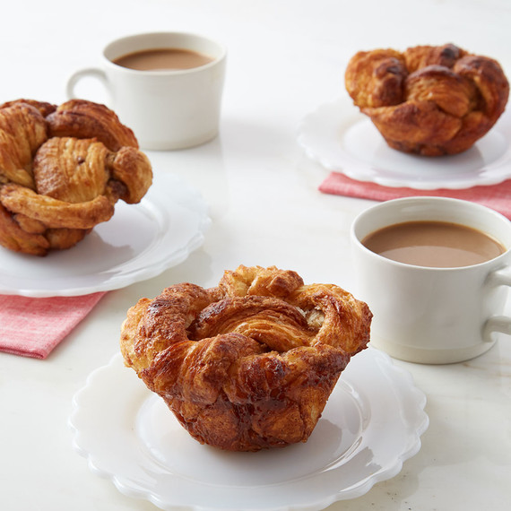 cinnamon-sugar-knots-1355-d112925.jpg