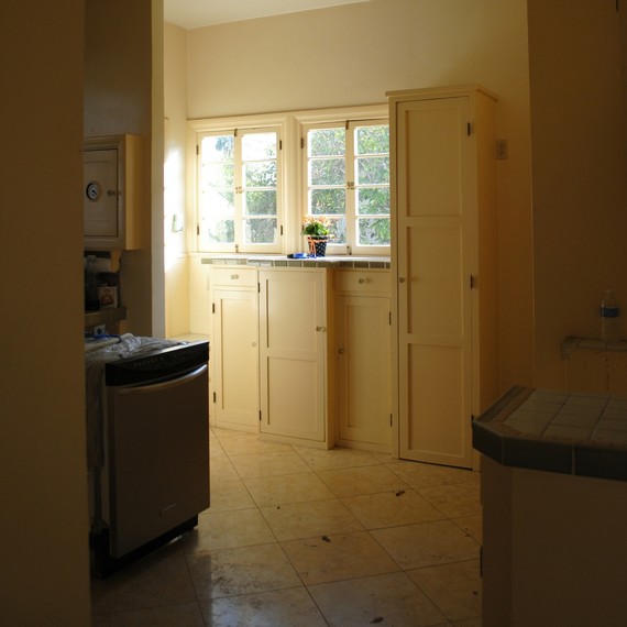leslie-wood-kitchen-before-3-0316.jpg (skyword:237189)