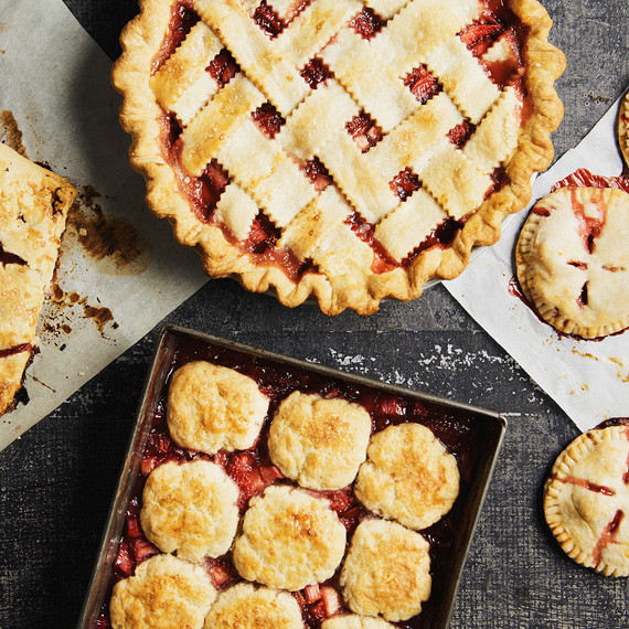 martha_stewart_strawberry_rhubarb_pastries-1931.jpg (skyword:242267)