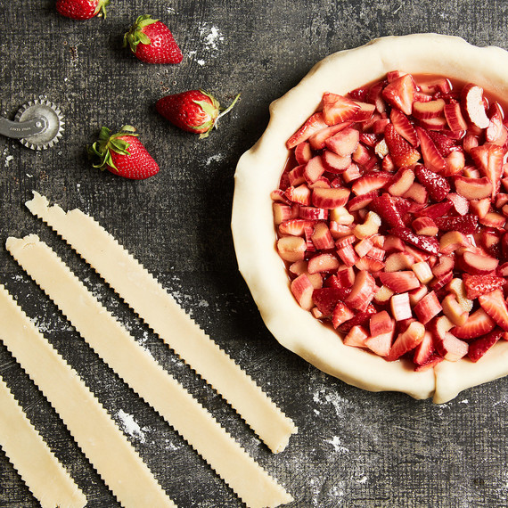 martha_stewart_strawberry_rhubarb_pie1913.jpg (skyword:242262)