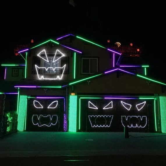 A "Rocky Horror" themed Halloween light show A "Rocky Horror" themed Halloween light show