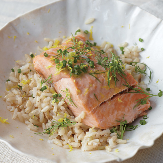 salmon-fresh-herbs-lemon-mbd108052.jpg