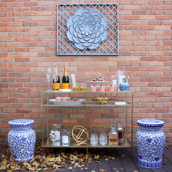 thanksgiving-barcart-fullshot-1116.jpg (skyword:364488)