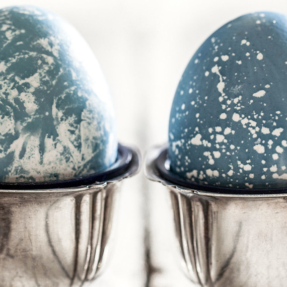 true-blue-natural-dyed-easter-eggs.jpg