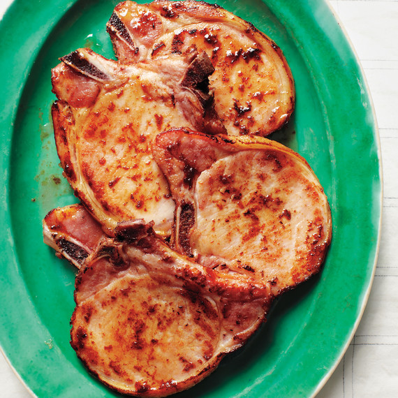 bourbon-glazed-pork-chops-mld108520.jpg