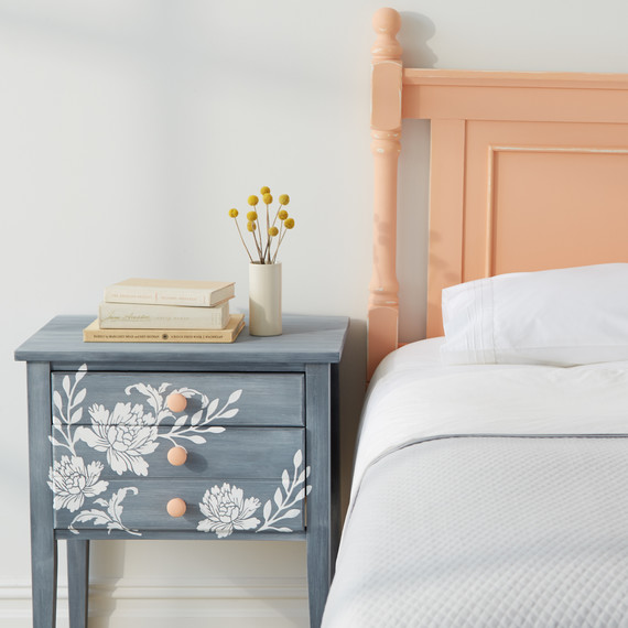 crafts-vintage-bedroom-0325-d112496.jpg
