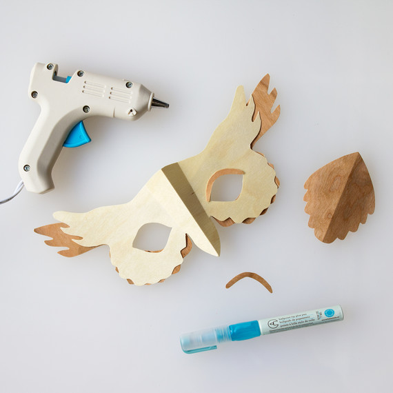 david_stark_design_wood_veneer_mask_assemble.jpg (skyword:350147)