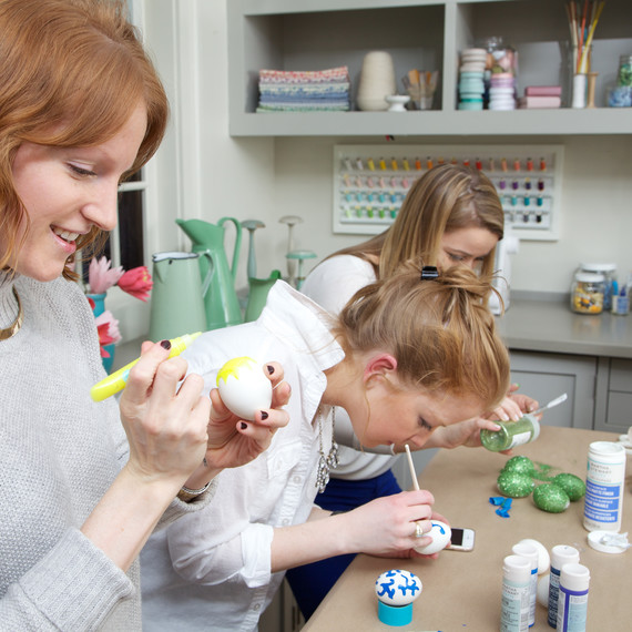 easter-eggs-decorating-0046-d111882.jpg