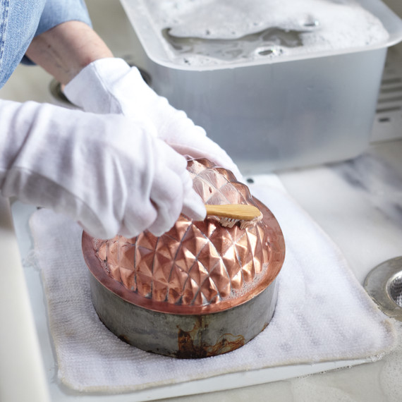 martha-polishing-copper-005-d112299.jpg