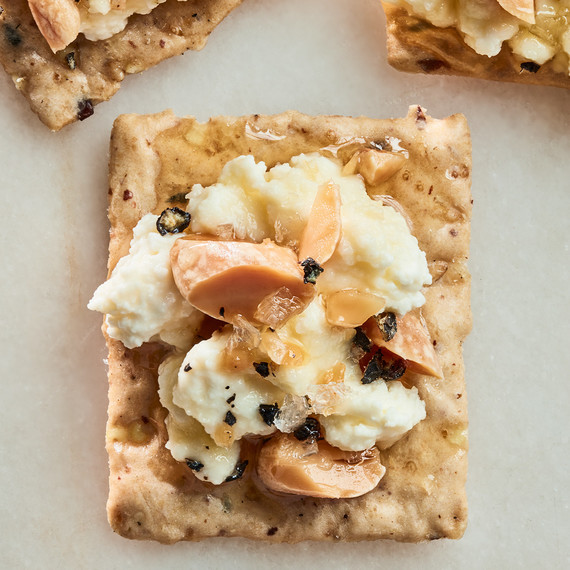 cracker with almonds and ricotta cracker with almonds and ricotta