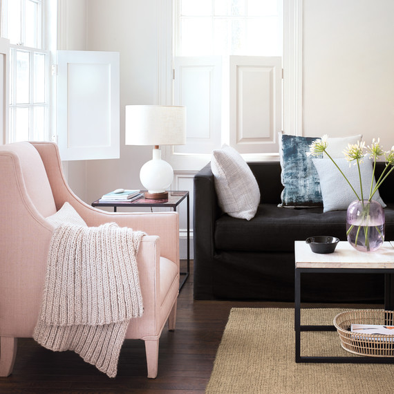 springcleaning-livingroom-mld110961.jpg
