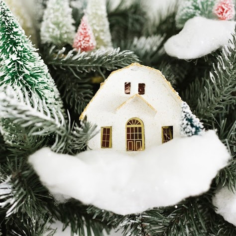 thealisonshow-holidayspecial-4-1214.jpg