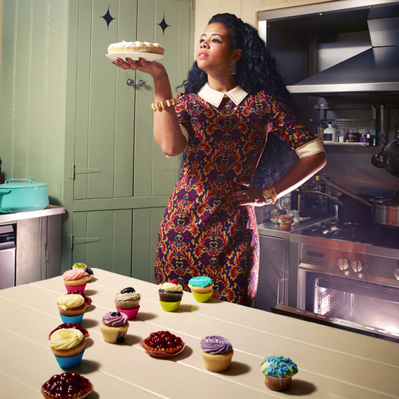 Singer-turned-chef Kelis baking desserts Singer-turned-chef Kelis baking desserts