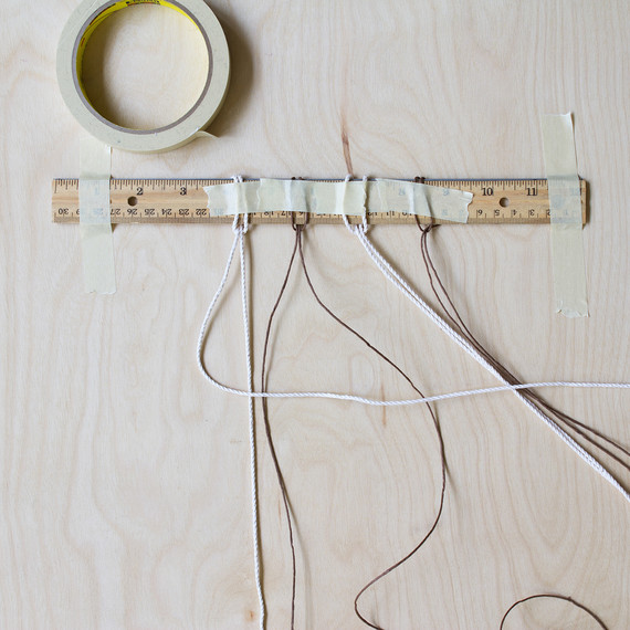 david_stark_design_macrame_vase_tape_tie.jpg (skyword:363914)