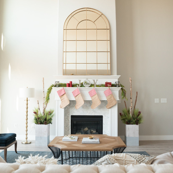 Decorating Your Home For The Holidays On A Budget Decorating Your Home For The Holidays On A Budget