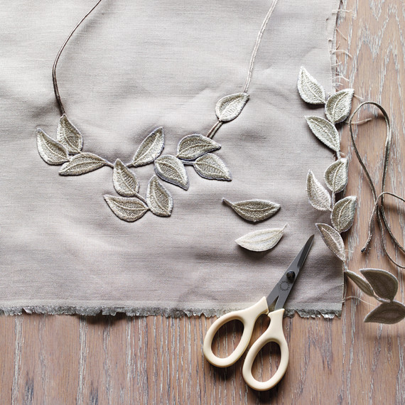 silver-necklace-opener-038-mld109761.jpg