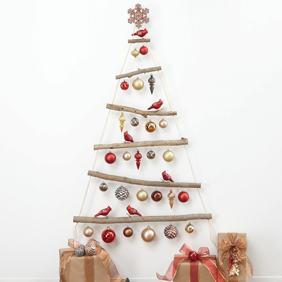 thd-hht-holiday-ornamenttree-07-1114.jpg