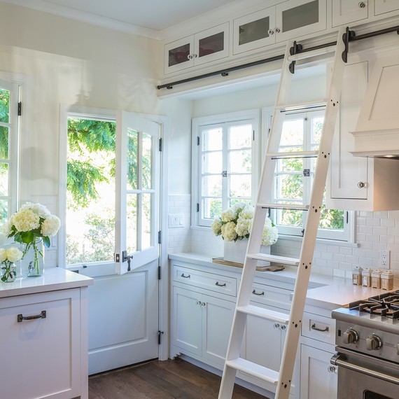 white-ladder-kitchen-renovation-0316.jpg (skyword:237198)