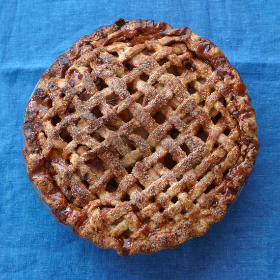 caramel-apple-salted-pie-0043-d112283.jpg