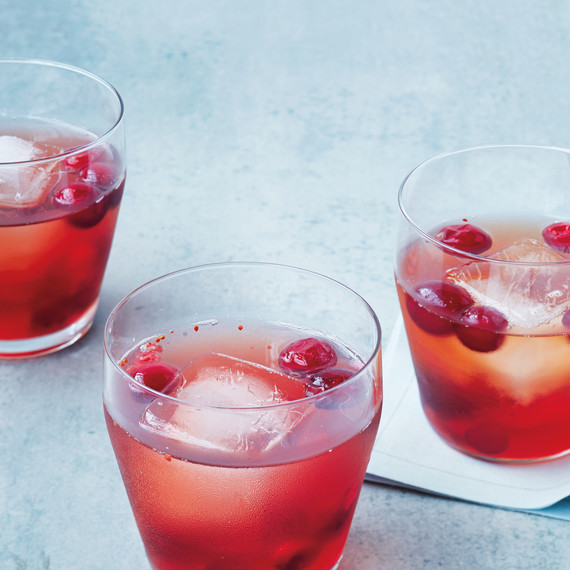 cranberry-shrub-cocktail-0388-d111547.jpg