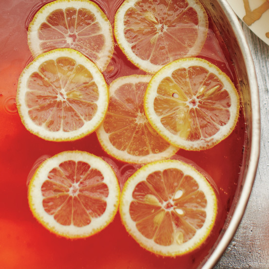 elderflower-champagne-punch-med109135.jpg