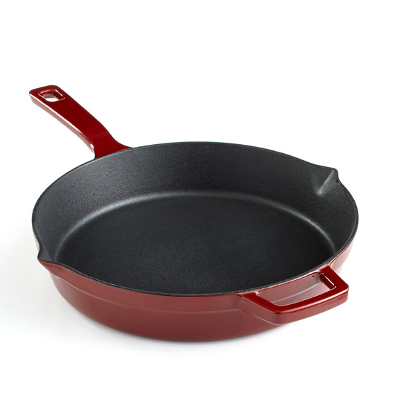msmacys-enameledcastiron-skillet-0914.jpg