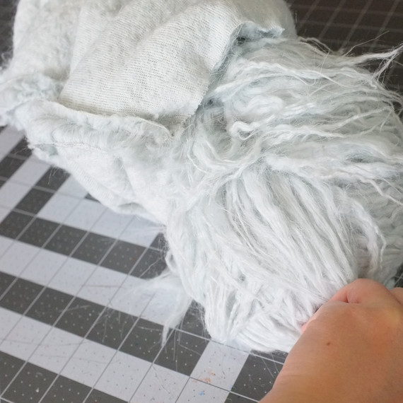 16-scarfproject-pulling-through-112016.jpg (skyword:360165)