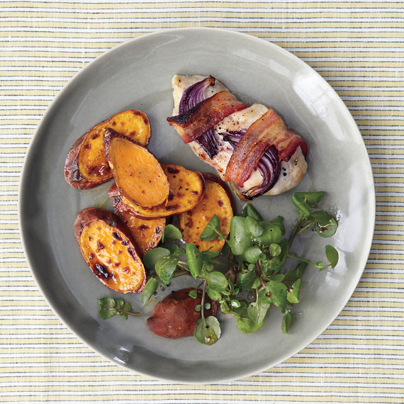 bacon-wrap-chicken-plate-050-mld110754.jpg