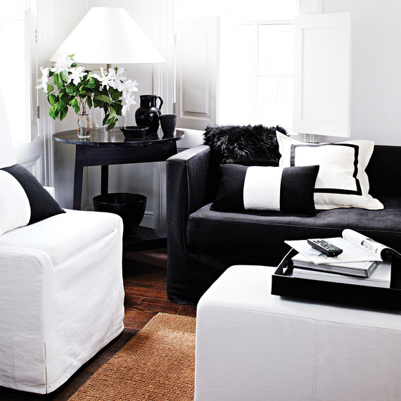 black-white-living-room-2-9384-d113008.jpg