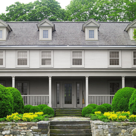exterior of farmhouse before 前农舍外观