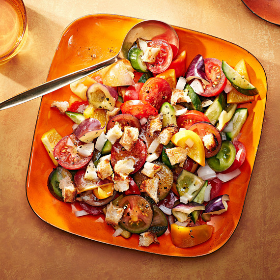 gazpacho salad with croutons gazpacho salad with croutons
