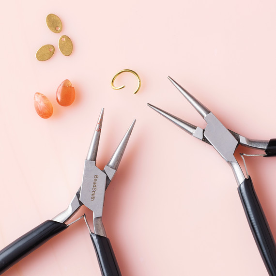 how-to-earrings-05826-022-main-d111234.jpg