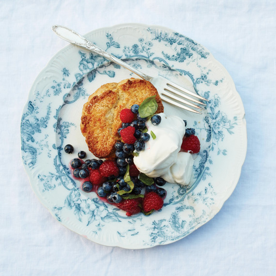 lost-kitchen-10-shortcakes-025-d112367.jpg