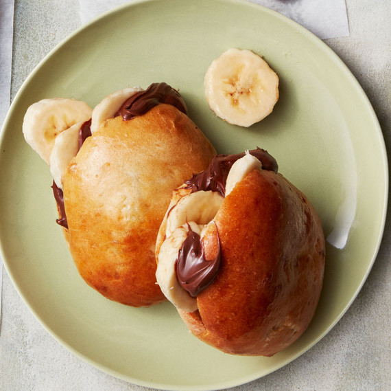 nutella-and-banana-pockets-259-d113096.jpg