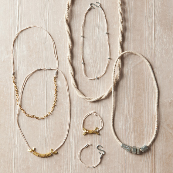 opener-hardware-jewelry-016-ld110089.jpg