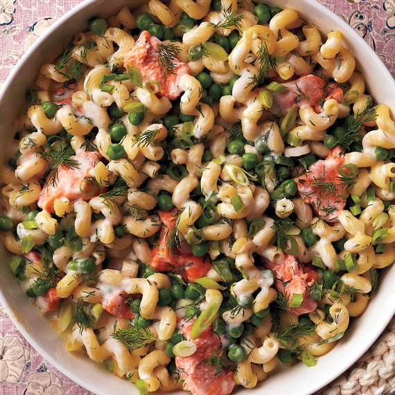 salmon-pea-pasta-casserole-069-d112355.jpg