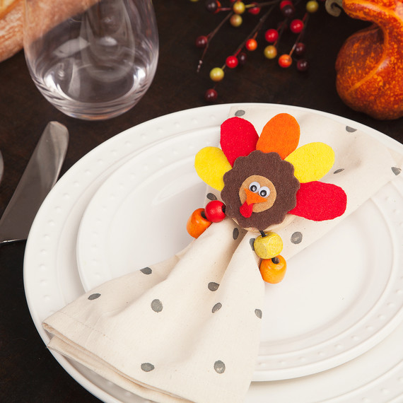 thanksgiving-napkin-rings-main-tm-1114.jpg